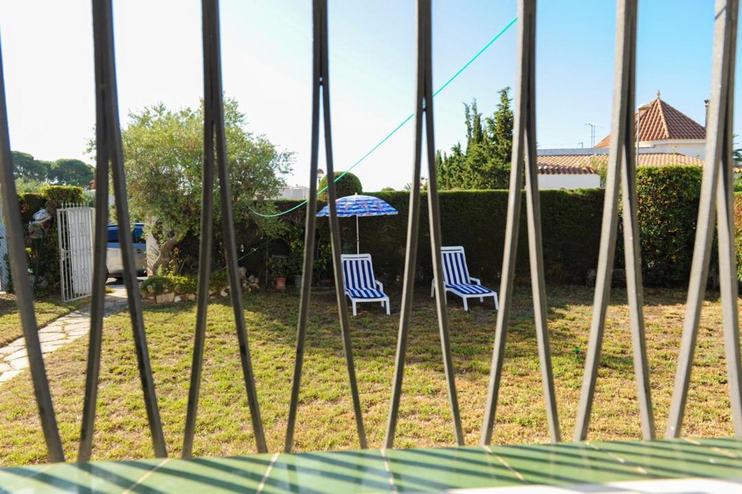 Casa Del Dorado Playa Cambrils Villa Exterior photo
