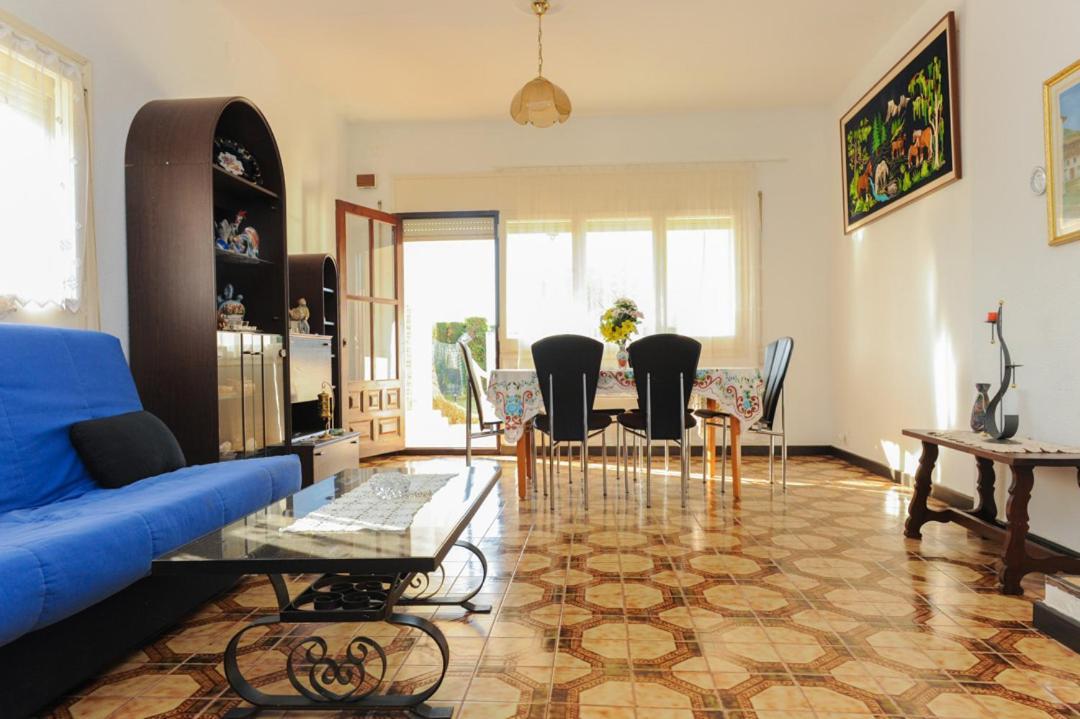Casa Del Dorado Playa Cambrils Villa Exterior photo