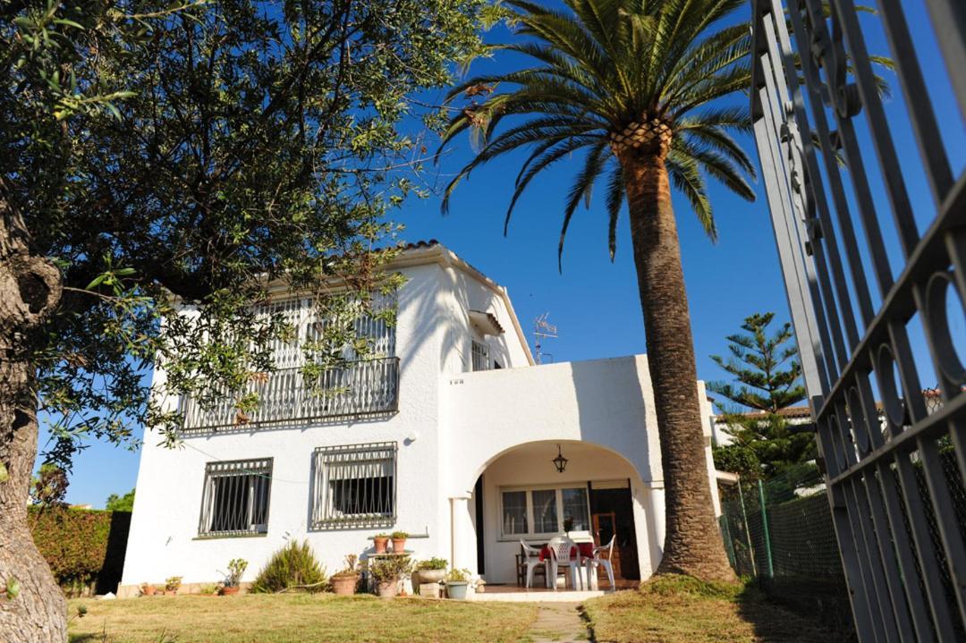 Casa Del Dorado Playa Cambrils Villa Exterior photo
